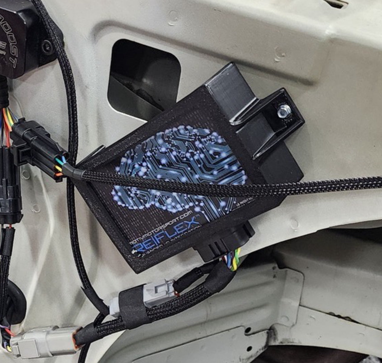 MOTIV motorsports REFLEX+ mount